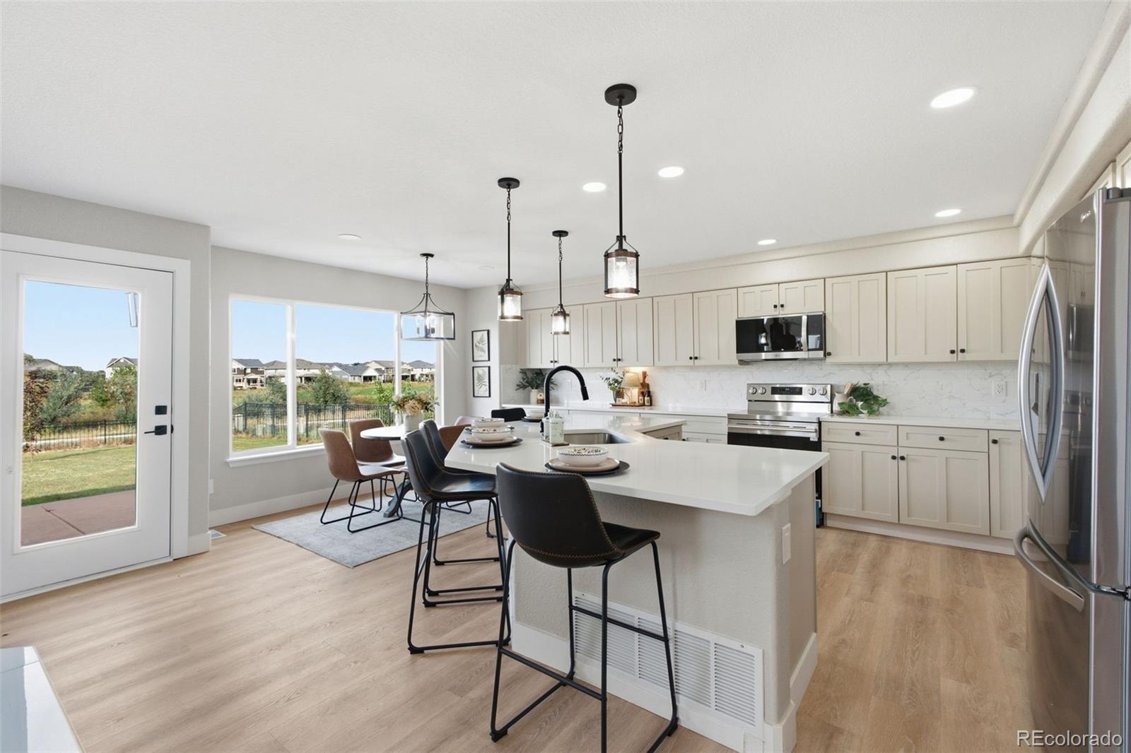 MLS Image #5 for 20375 e 49th avenue,denver, Colorado