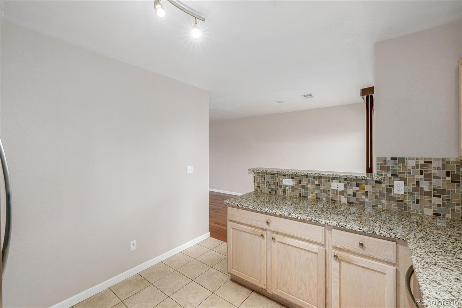 MLS Image #13 for 1326 s danube way 104,aurora, Colorado