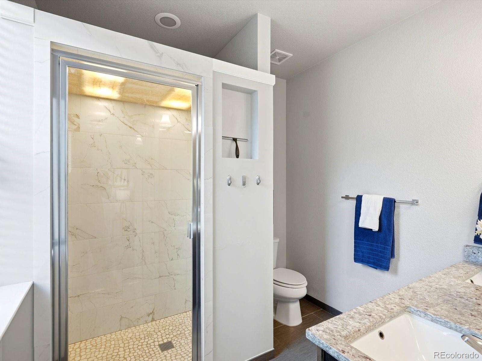 MLS Image #17 for 4220 e warren avenue,denver, Colorado