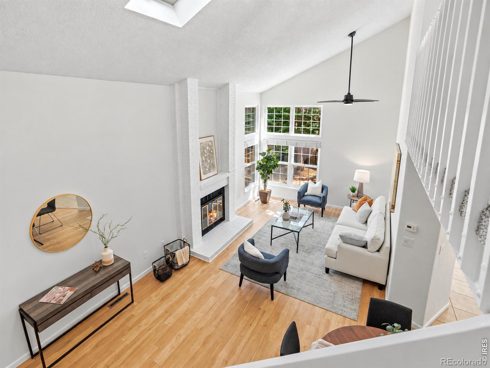 MLS Image #10 for 1562 s spruce street,denver, Colorado