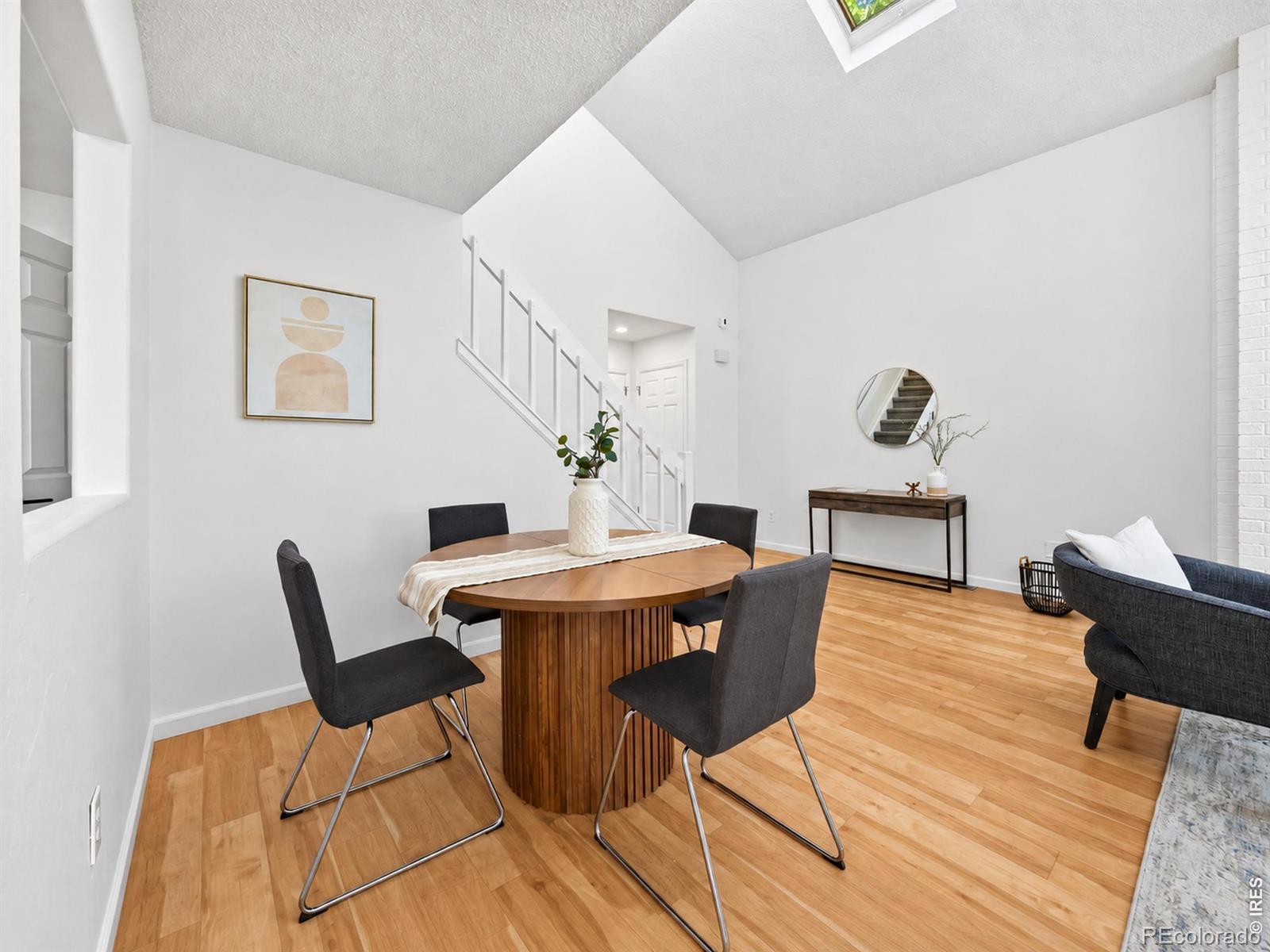 MLS Image #13 for 1562 s spruce street,denver, Colorado