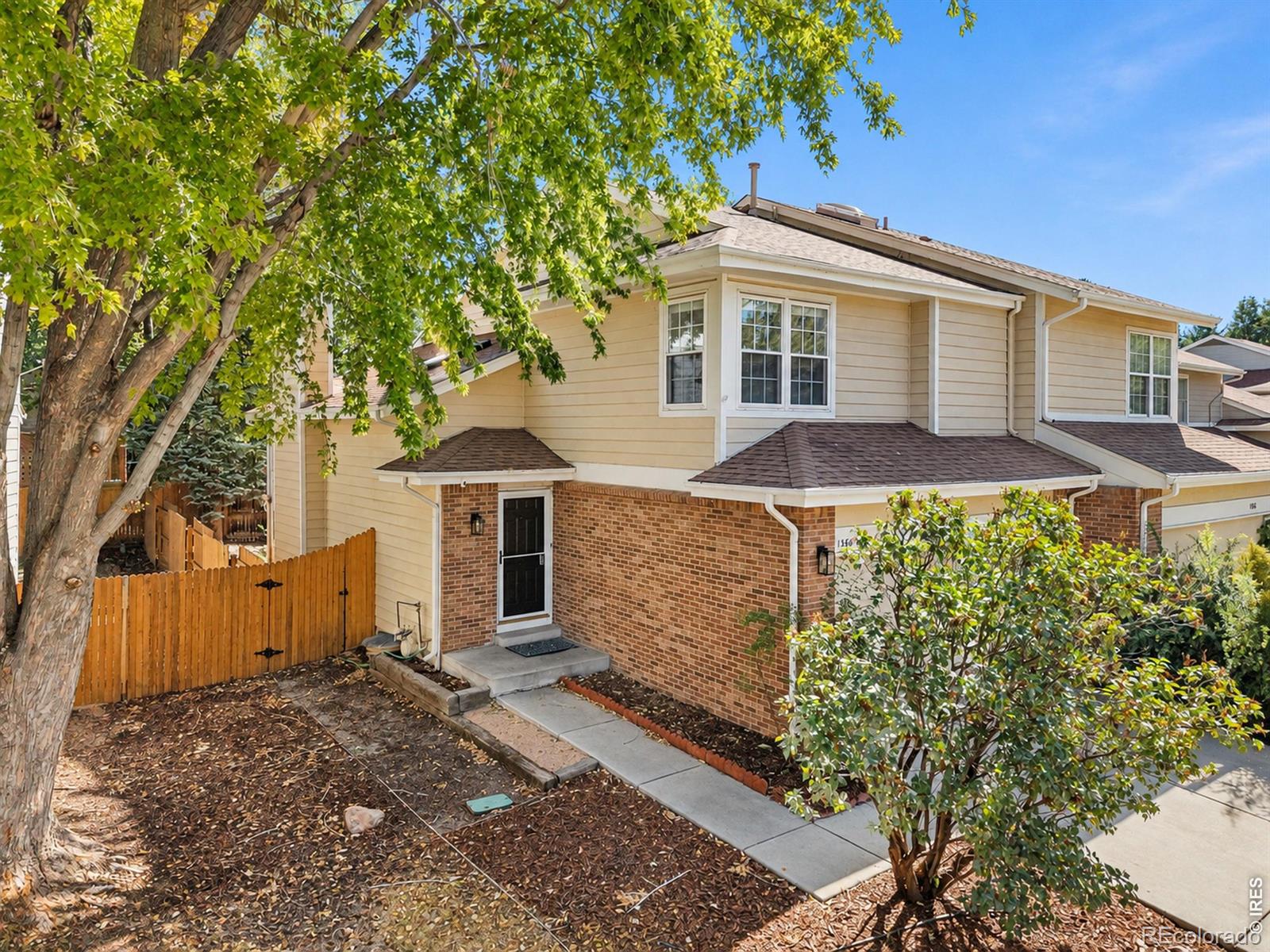 MLS Image #28 for 1562 s spruce street,denver, Colorado