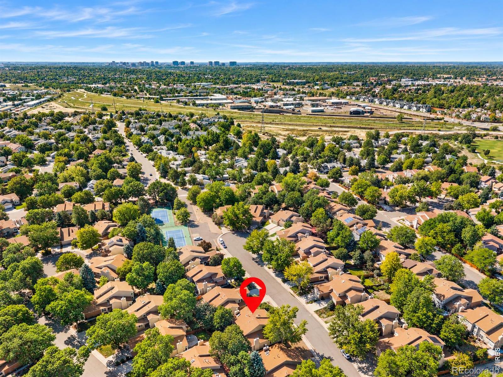 MLS Image #32 for 1562 s spruce street,denver, Colorado