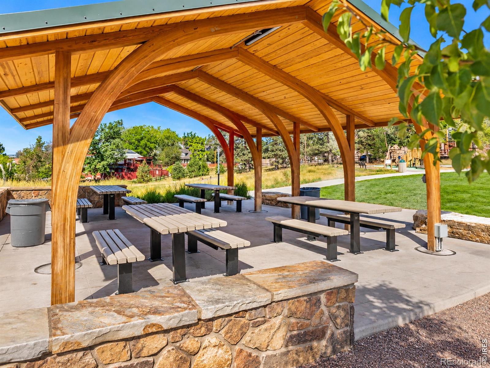 MLS Image #41 for 1562 s spruce street,denver, Colorado