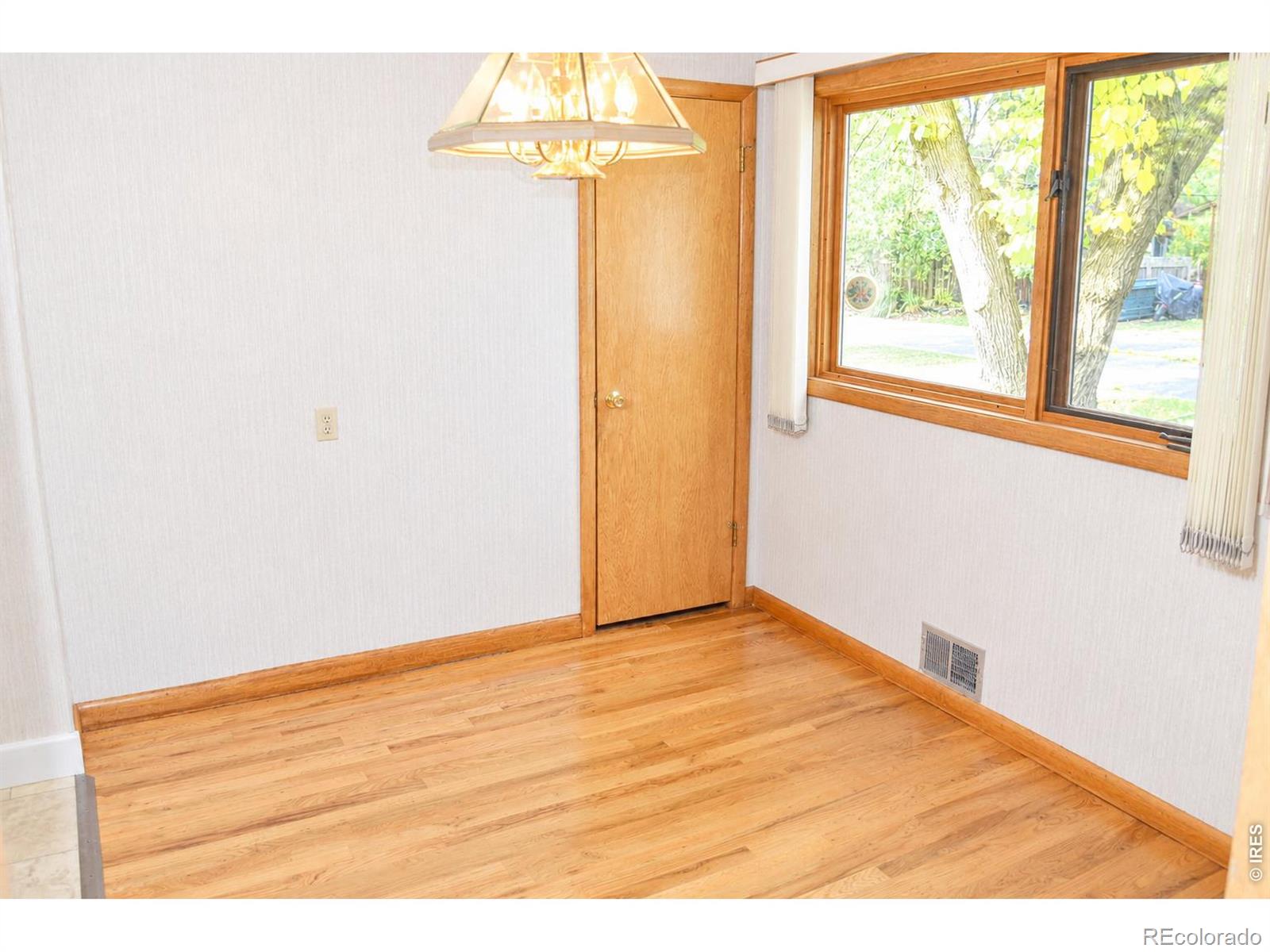 MLS Image #10 for 1542 w 16th street,loveland, Colorado