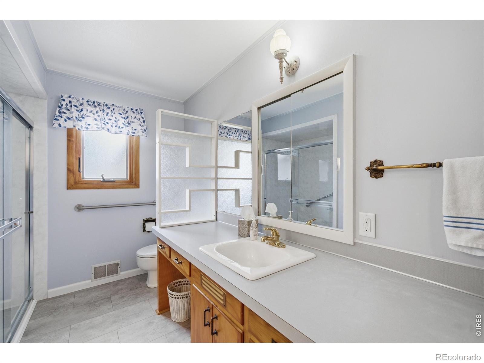 MLS Image #11 for 1542 w 16th street,loveland, Colorado