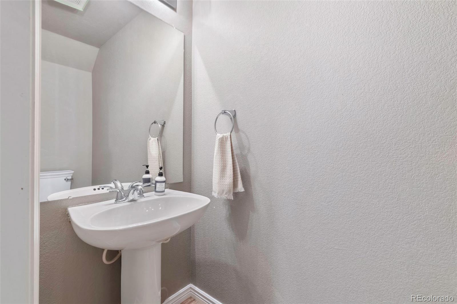 MLS Image #14 for 22106 e berry place,aurora, Colorado