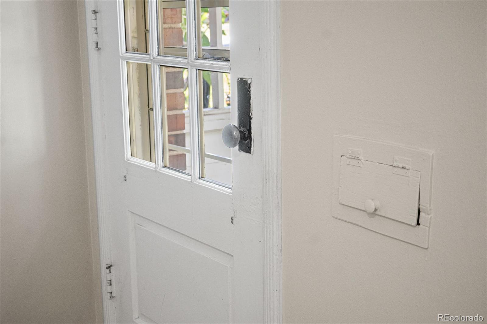 MLS Image #7 for 1254  krameria street,denver, Colorado