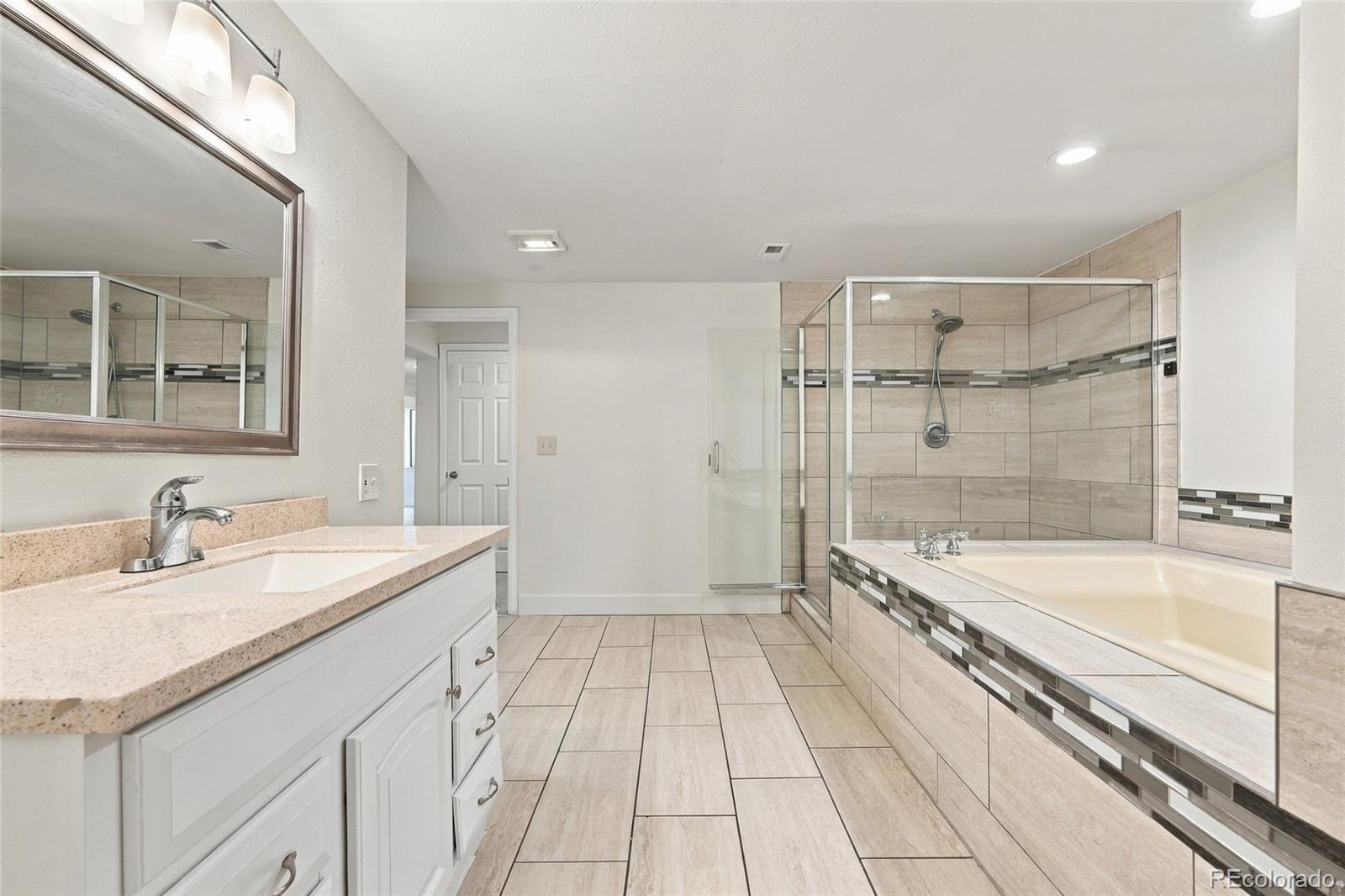MLS Image #42 for 5070 s olathe ,centennial, Colorado