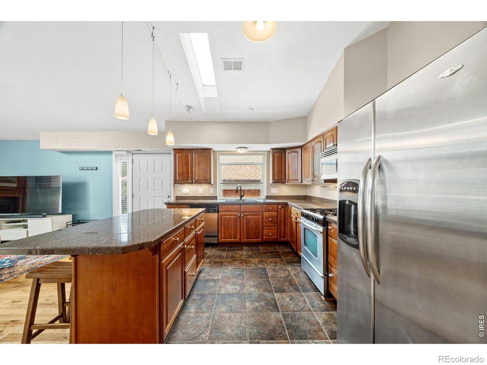MLS Image #4 for 1445  adams street 3,denver, Colorado