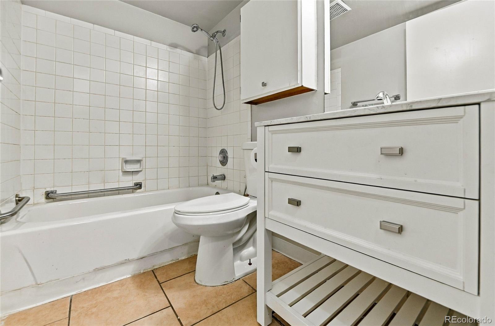 MLS Image #10 for 3100 s federal boulevard 116,denver, Colorado