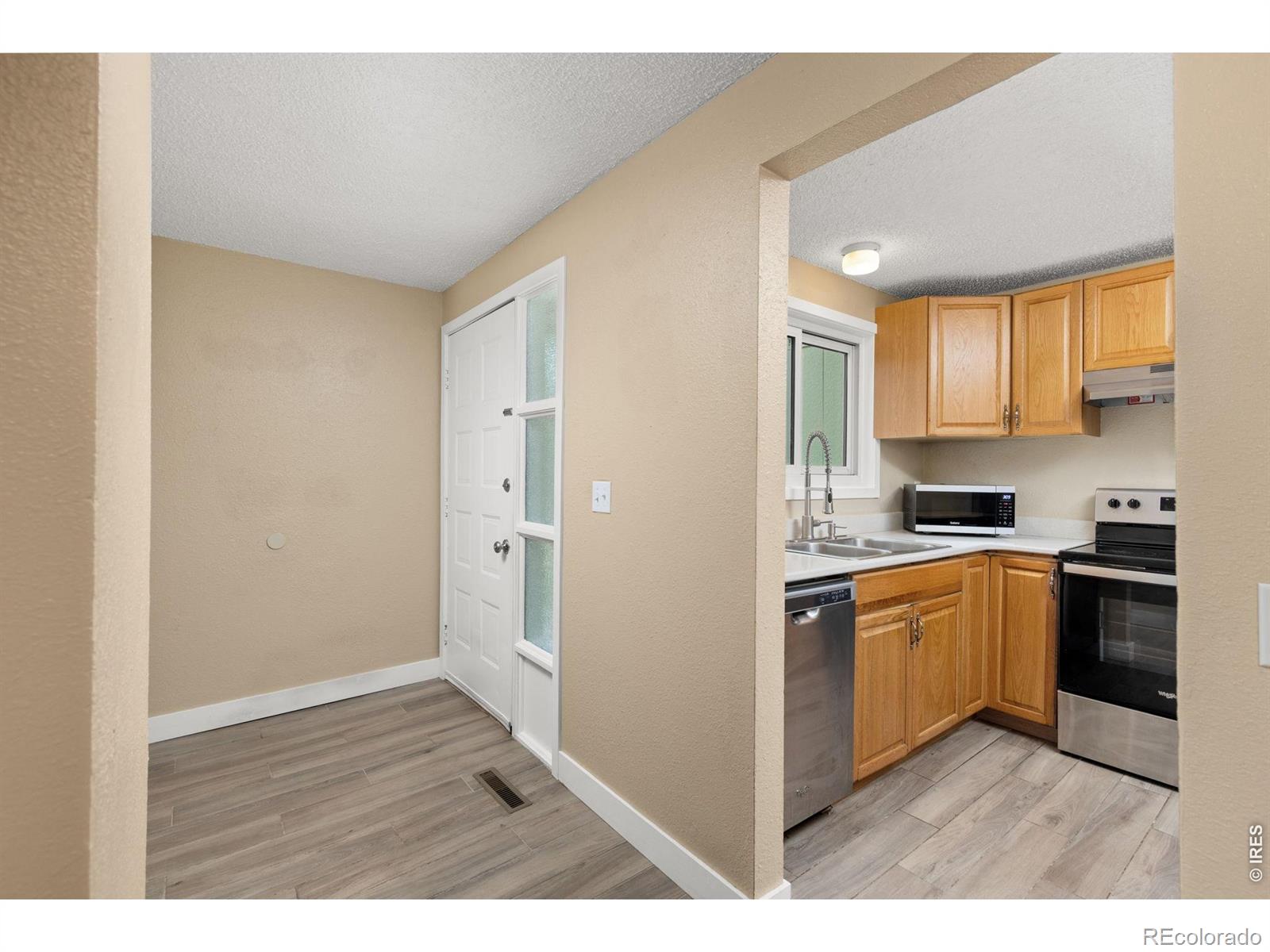 MLS Image #7 for 1704  ranae drive,loveland, Colorado