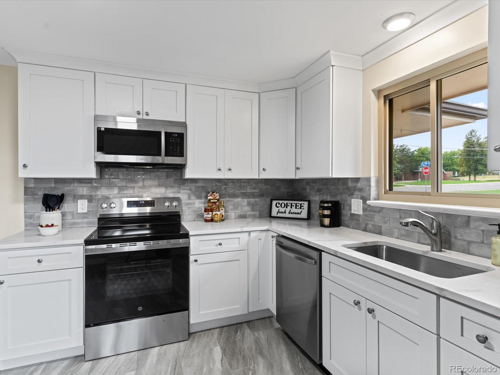 MLS Image #13 for 2506  moore street,lakewood, Colorado