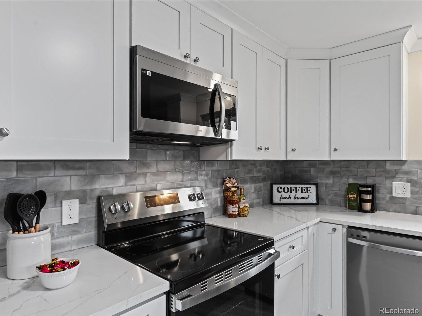 MLS Image #14 for 2506  moore street,lakewood, Colorado