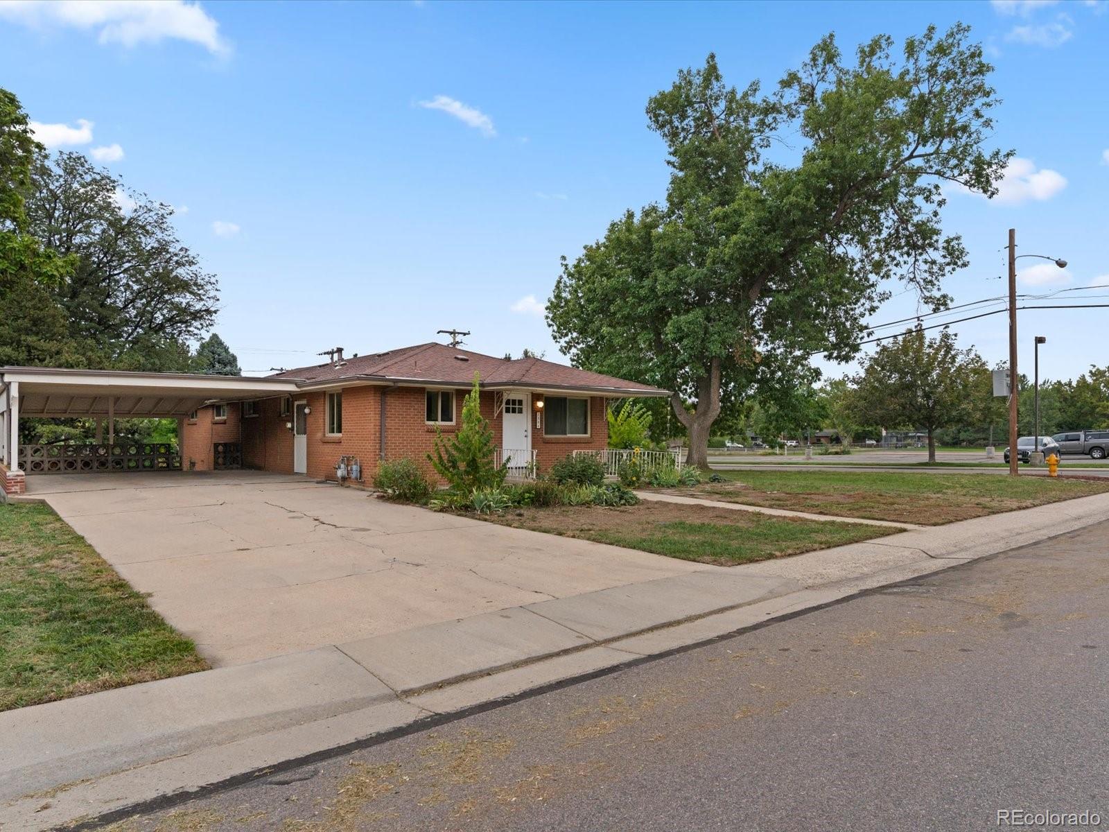 MLS Image #5 for 2506  moore street,lakewood, Colorado