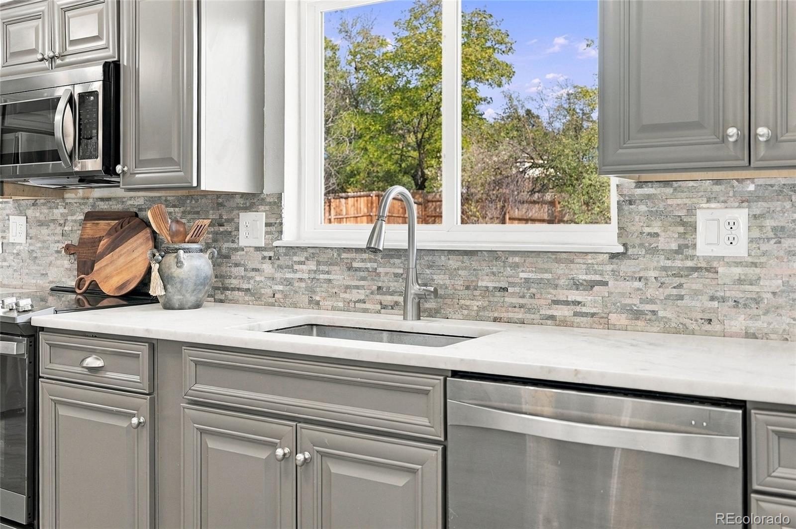 MLS Image #14 for 7742 s penrose court,littleton, Colorado