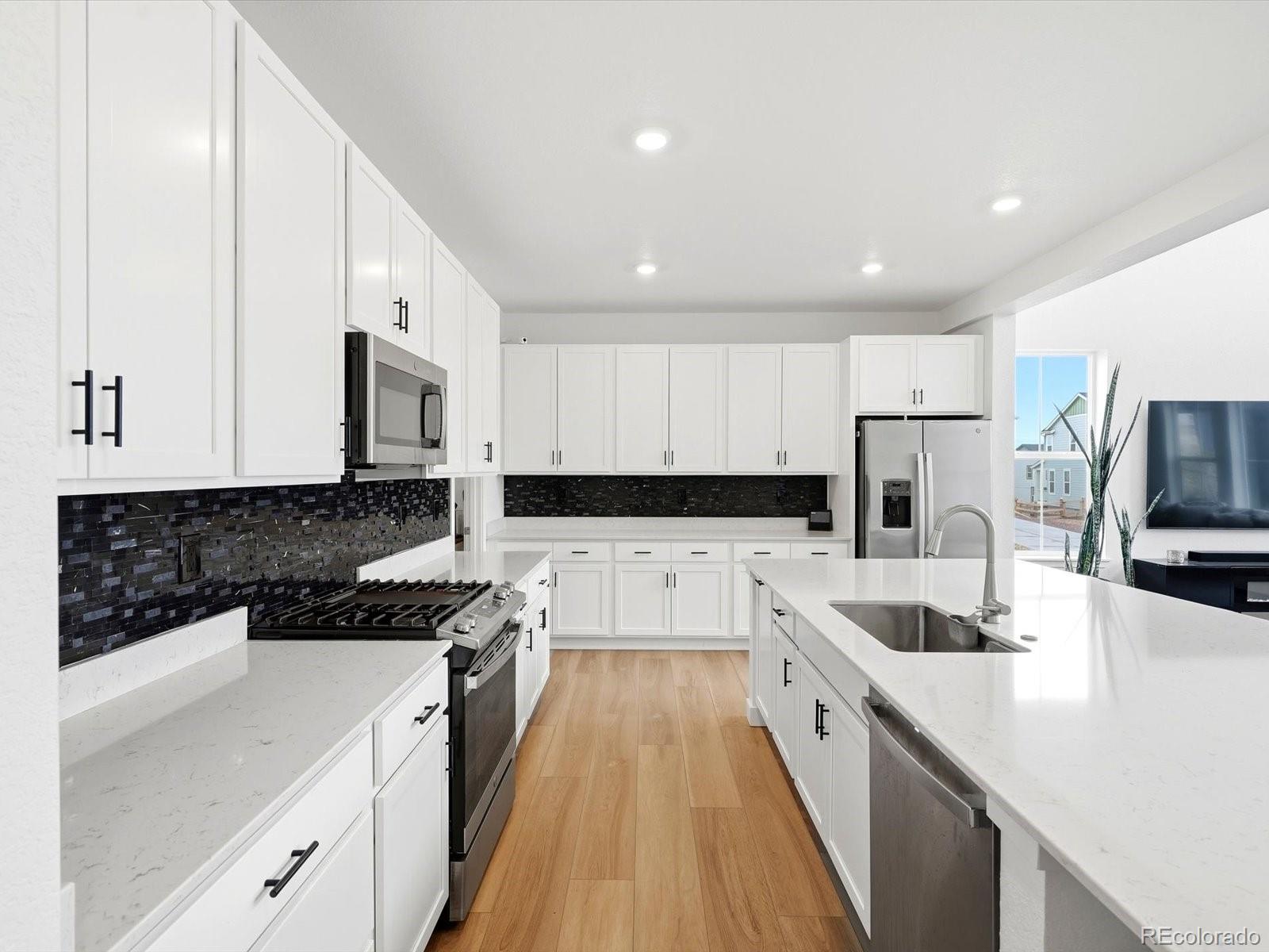 MLS Image #6 for 988  congress place,elizabeth, Colorado