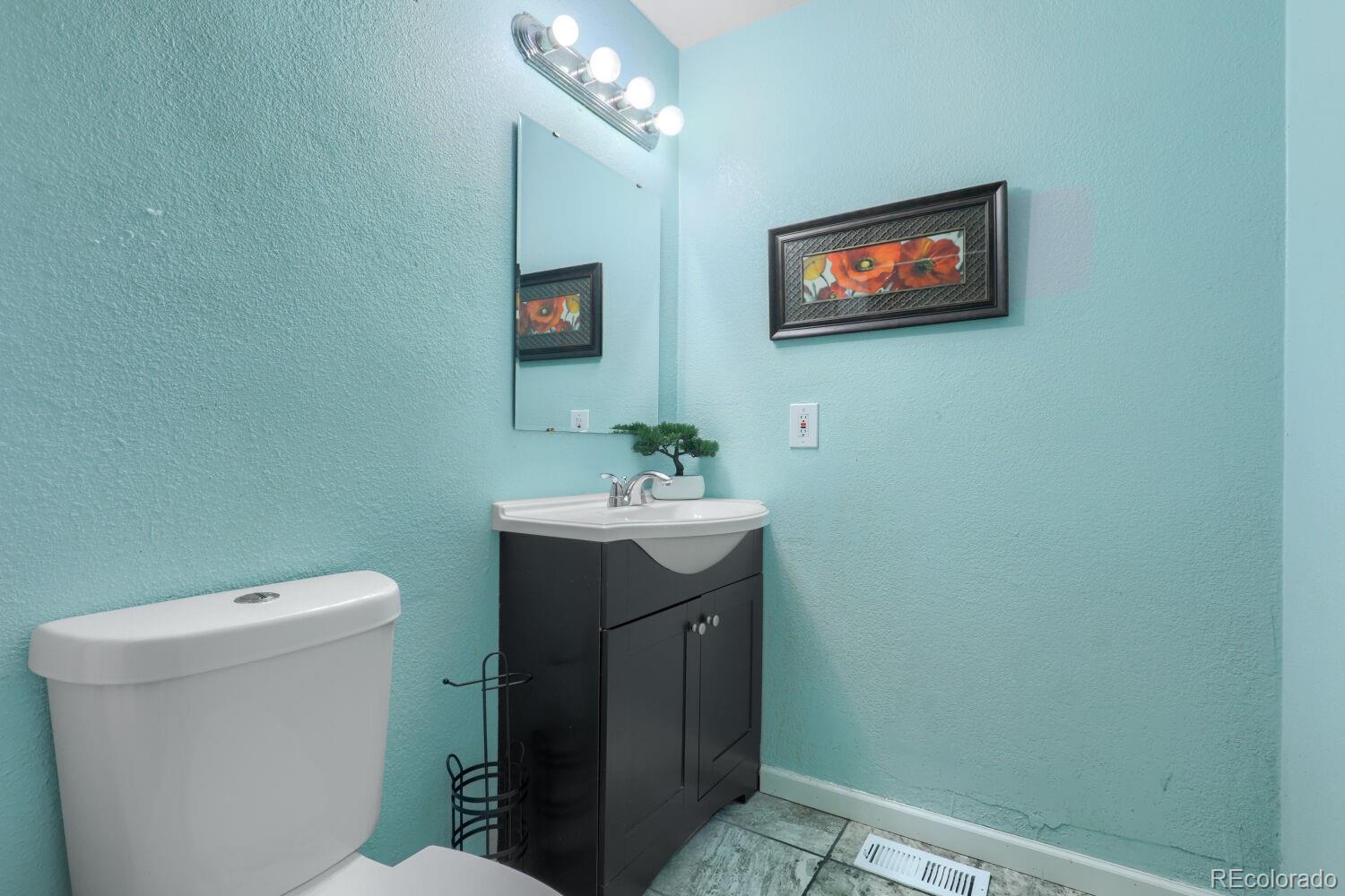 MLS Image #10 for 5151  crown boulevard,denver, Colorado