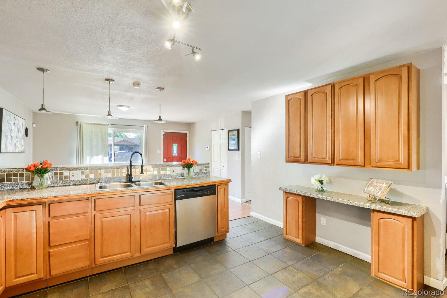 MLS Image #5 for 5151  crown boulevard,denver, Colorado