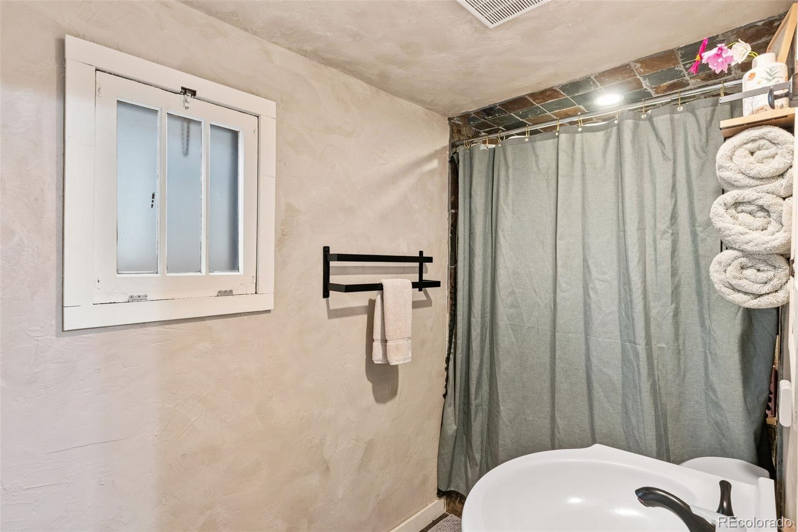 MLS Image #20 for 1617 w cucharras street,colorado springs, Colorado