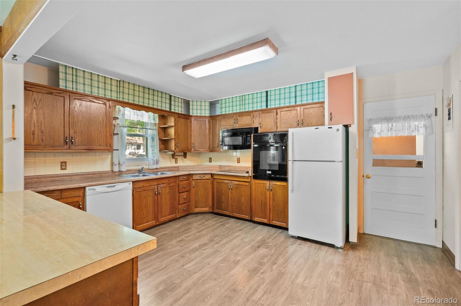 MLS Image #9 for 410 w chester street,lafayette, Colorado