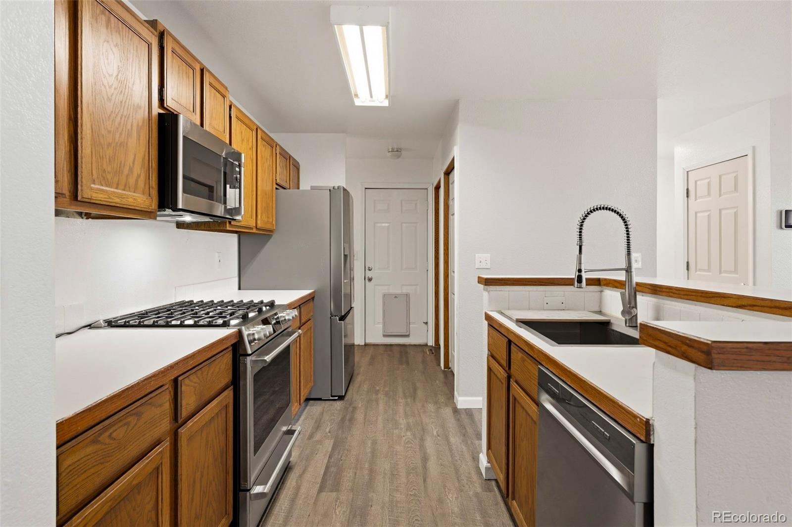 MLS Image #12 for 906  greenwood court,fort lupton, Colorado