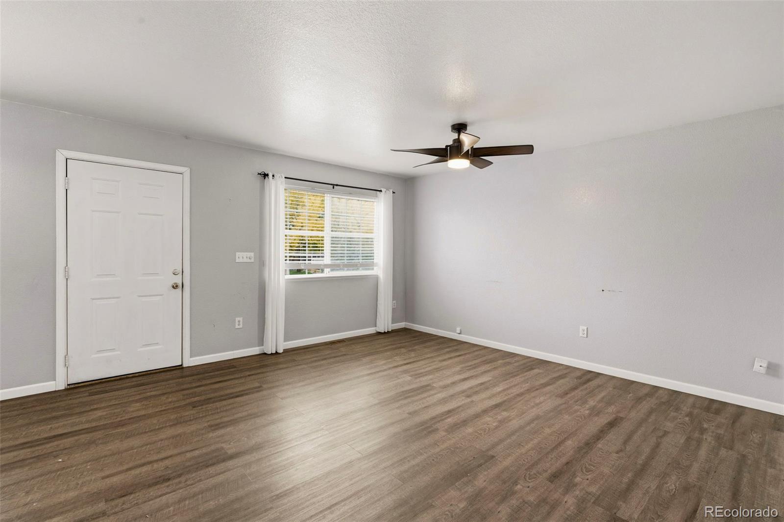 MLS Image #4 for 906  greenwood court,fort lupton, Colorado