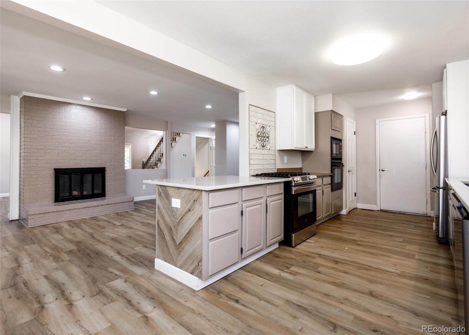 MLS Image #14 for 141  miramar drive,colorado springs, Colorado