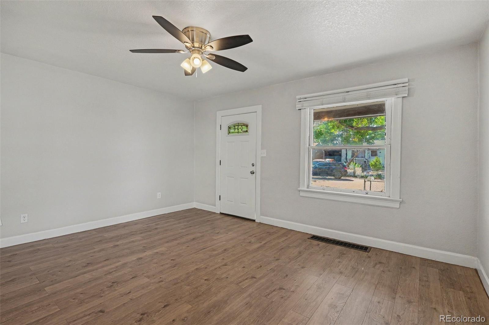 MLS Image #4 for 5750  emerson street,denver, Colorado