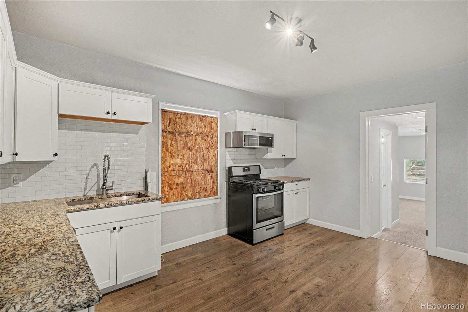 MLS Image #7 for 5750  emerson street,denver, Colorado
