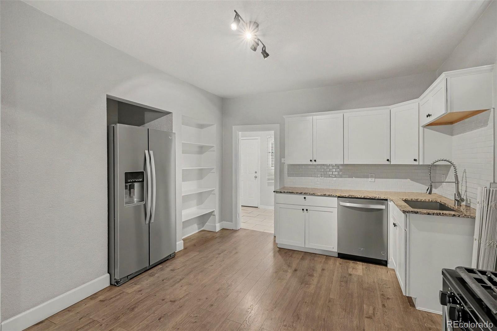 MLS Image #8 for 5750  emerson street,denver, Colorado