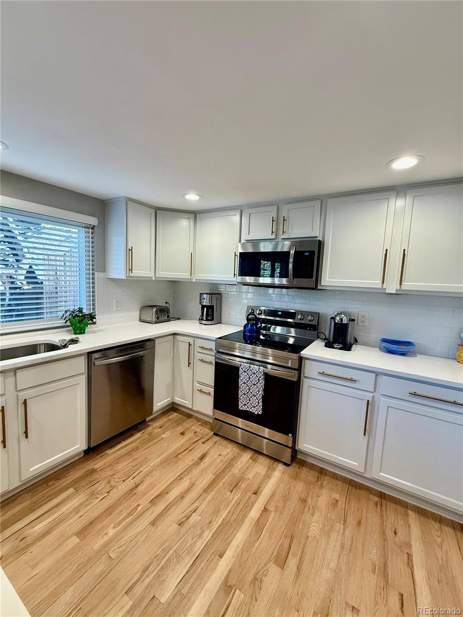 MLS Image #6 for 8062 e phillips circle,centennial, Colorado