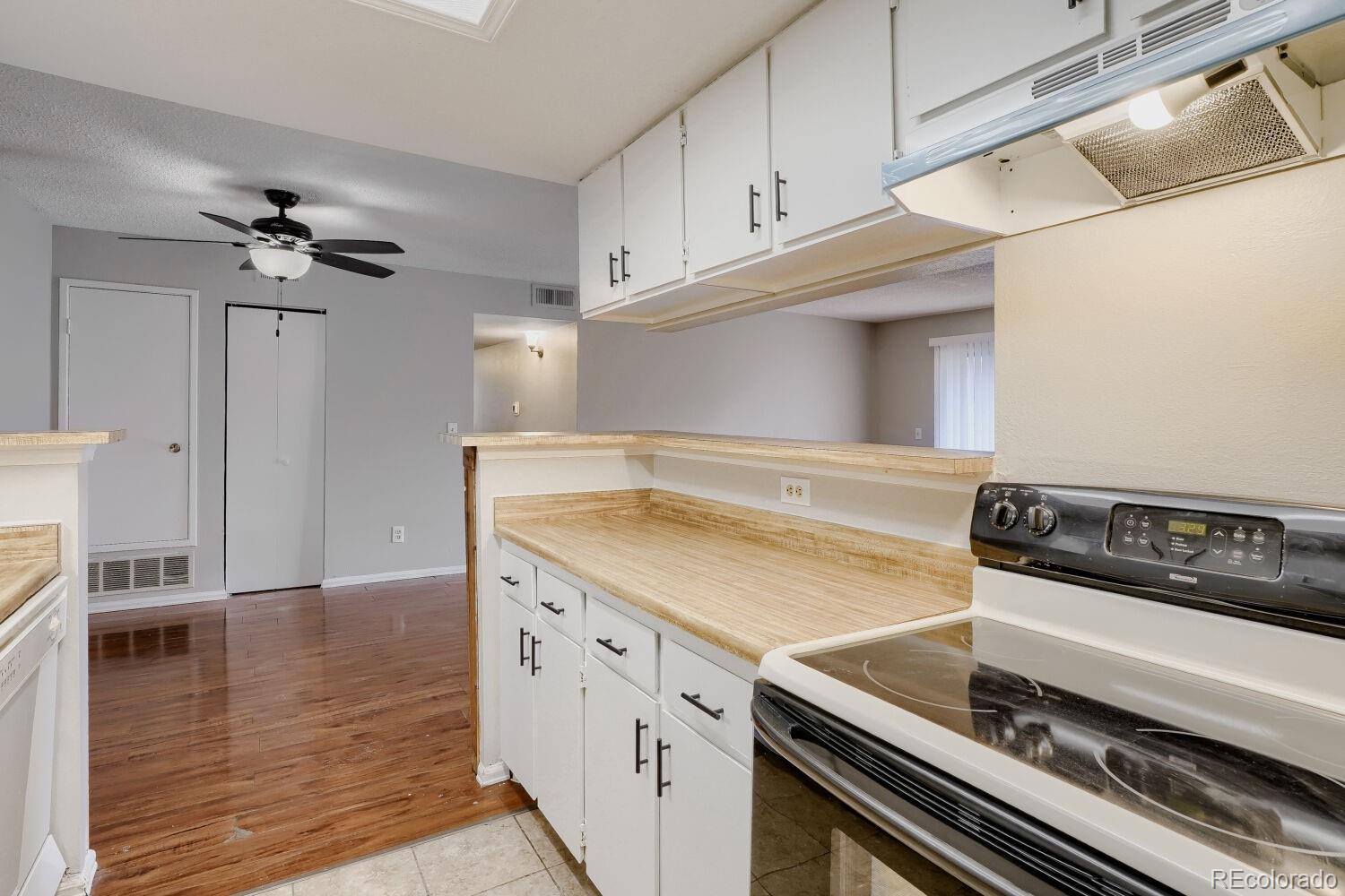 MLS Image #5 for 18094 e ohio avenue,aurora, Colorado