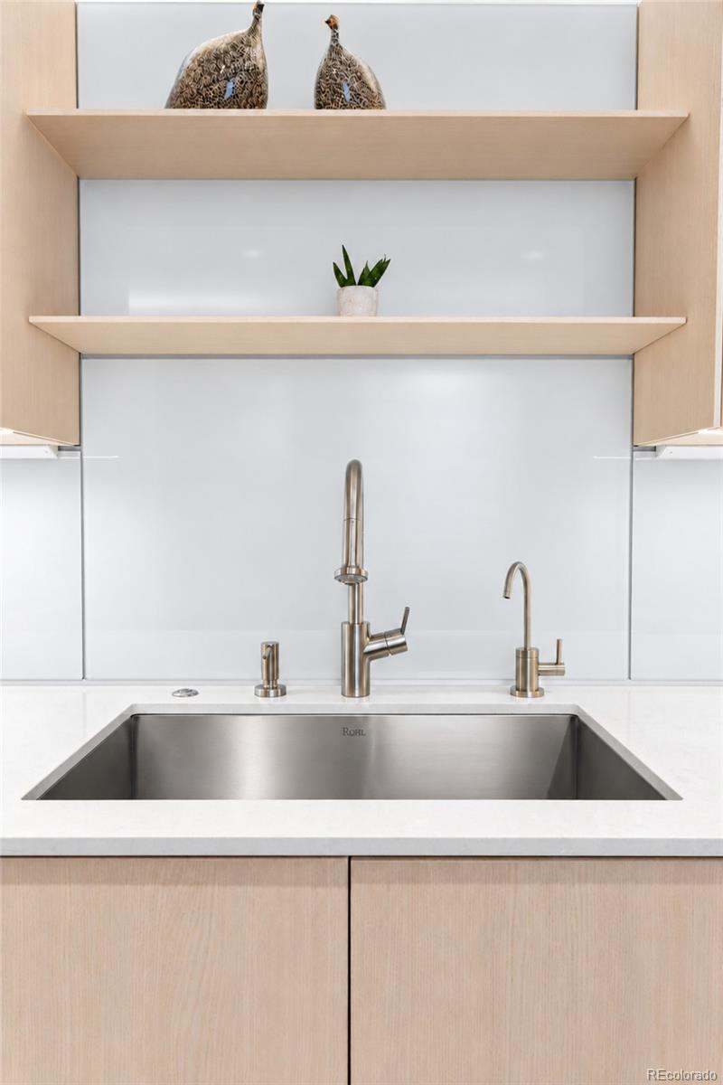 MLS Image #15 for 460 s marion parkway 553,denver, Colorado