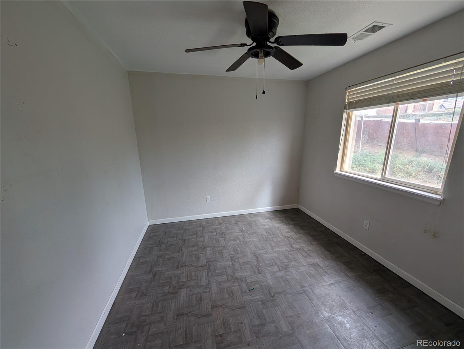 MLS Image #16 for 3230 s decatur street,sheridan, Colorado