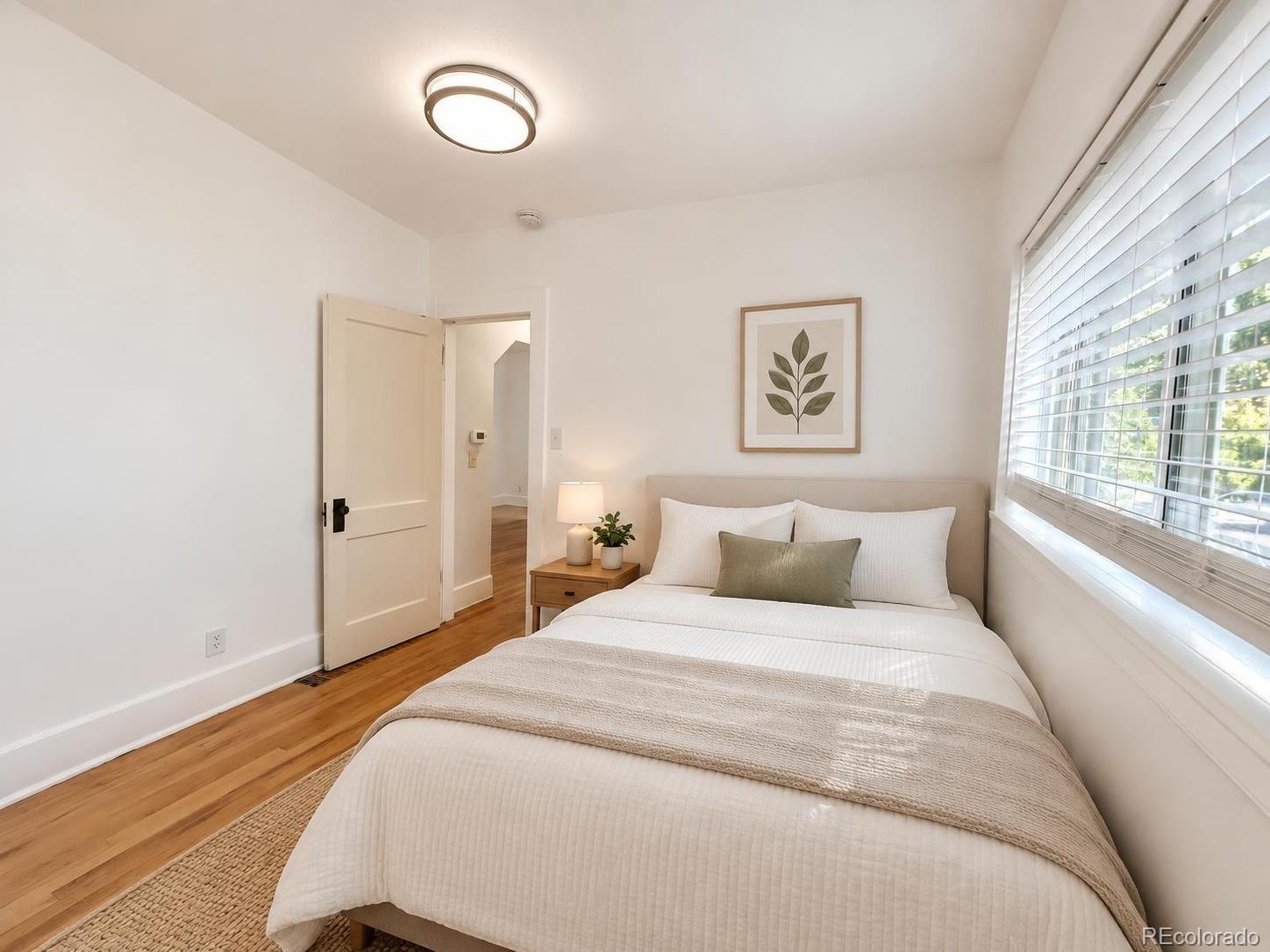 MLS Image #3 for 2101 s emerson street,denver, Colorado