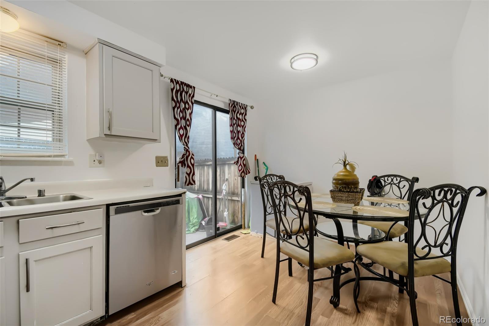 MLS Image #6 for 1751  norfolk street b,aurora, Colorado
