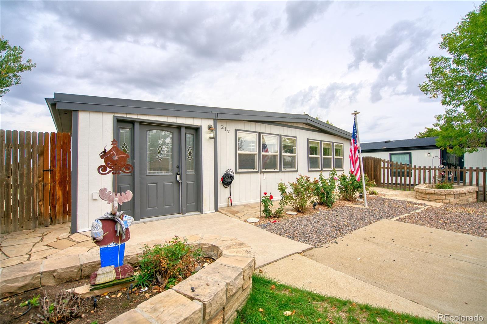 MLS Image #4 for 217  glen ayre street,dacono, Colorado