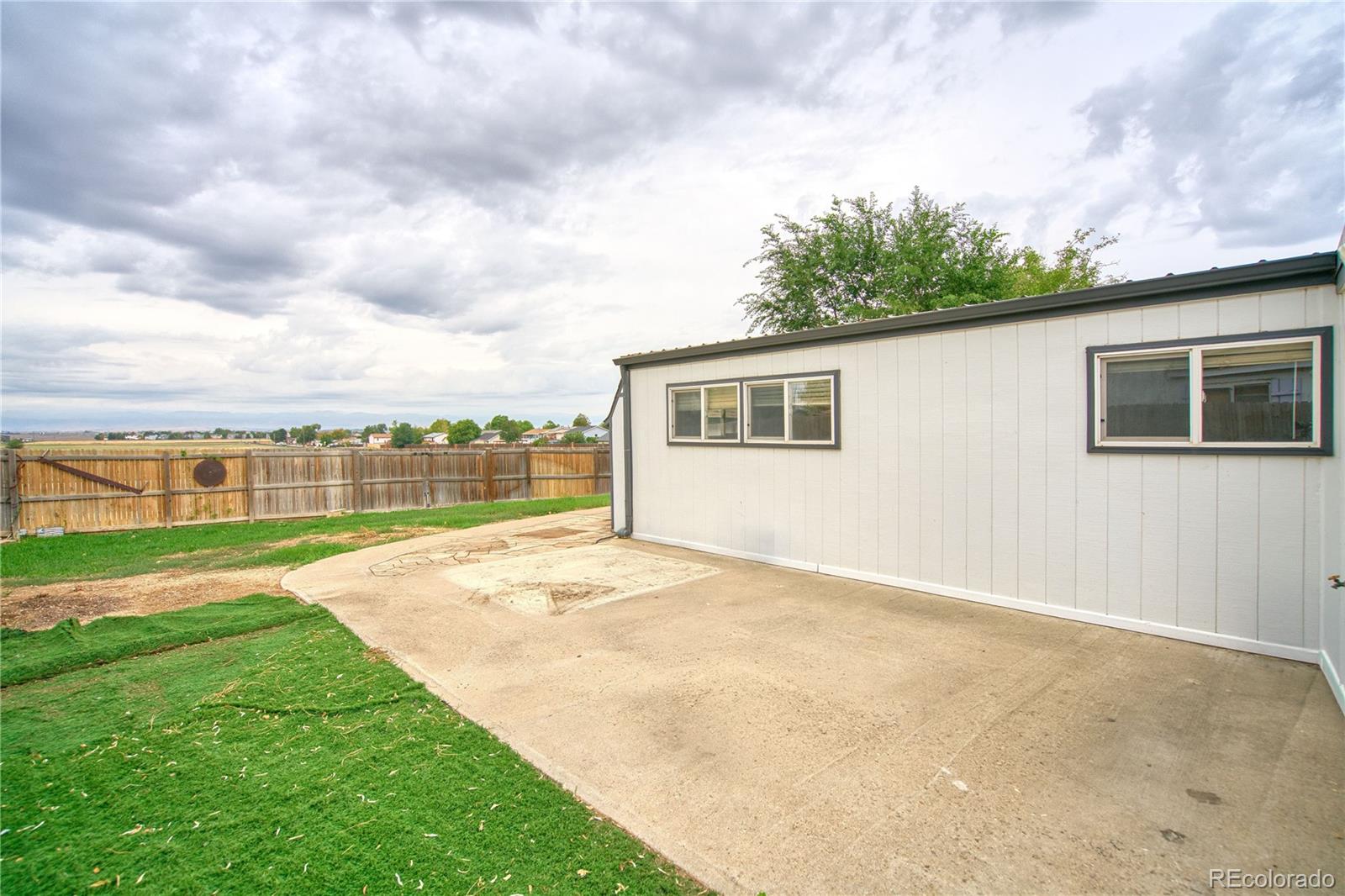 MLS Image #5 for 217  glen ayre street,dacono, Colorado