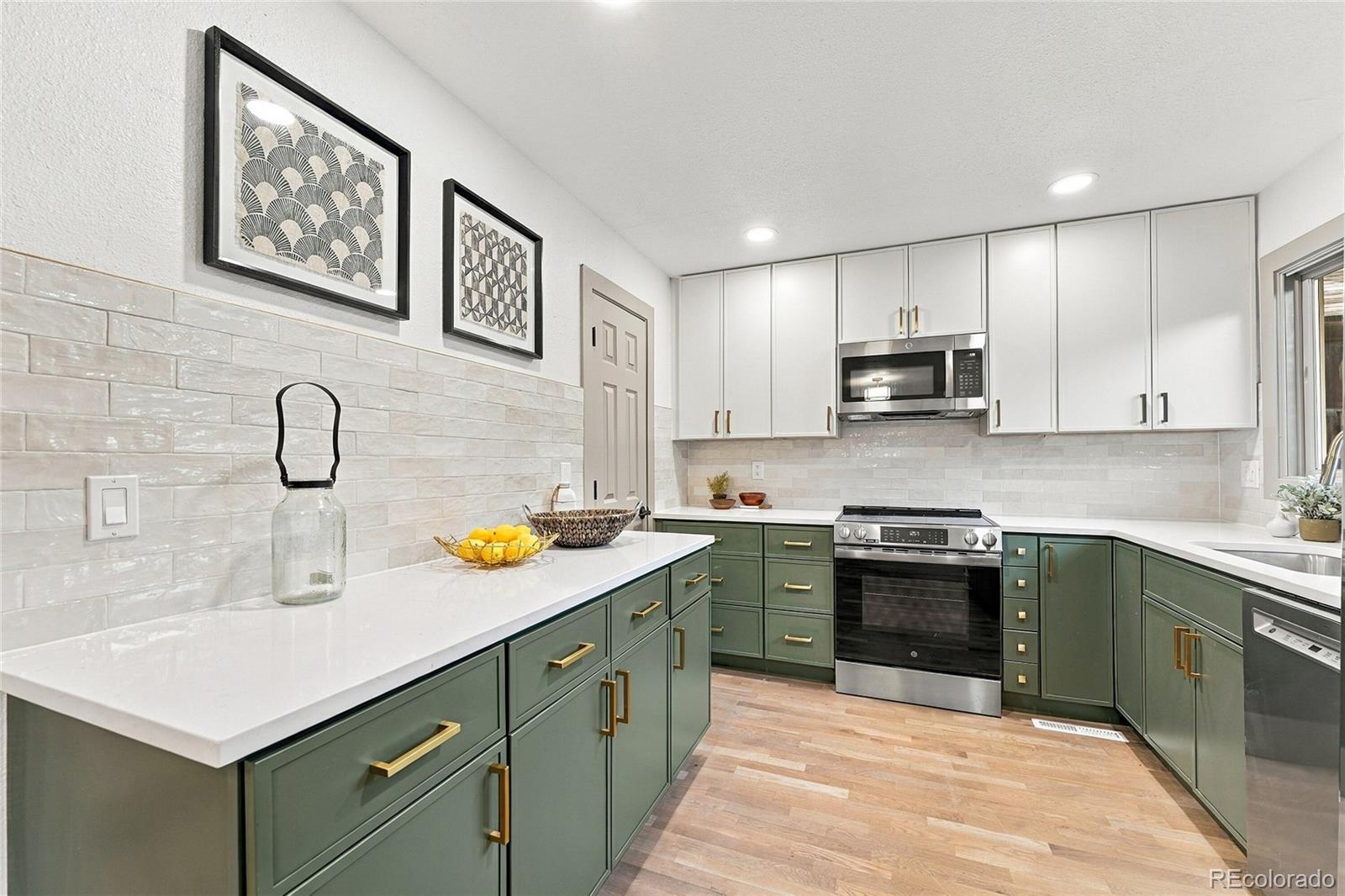 MLS Image #3 for 7719 s cove circle ,centennial, Colorado