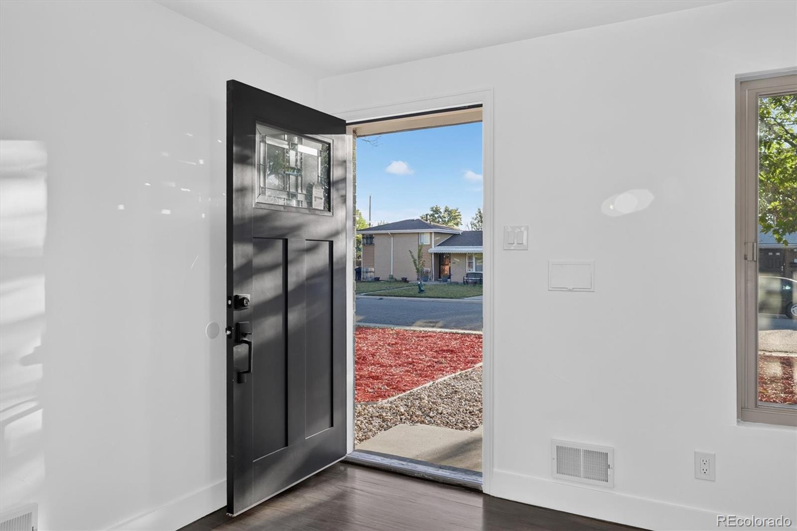 MLS Image #5 for 3113  worchester street,aurora, Colorado