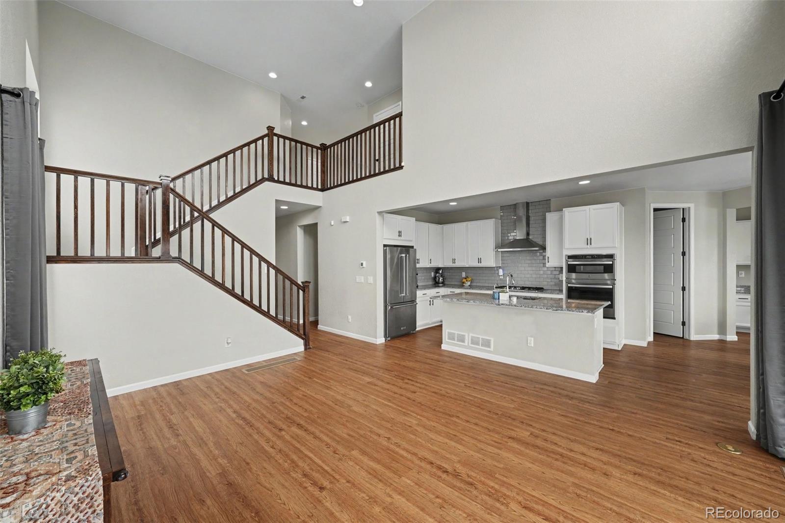 MLS Image #3 for 8173  big thompson street,littleton, Colorado