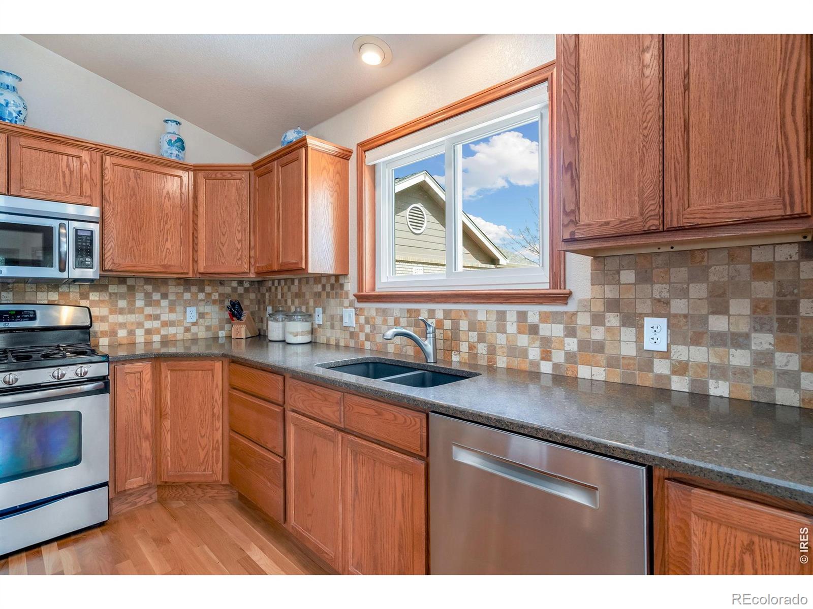 MLS Image #12 for 2177  burbank street,berthoud, Colorado