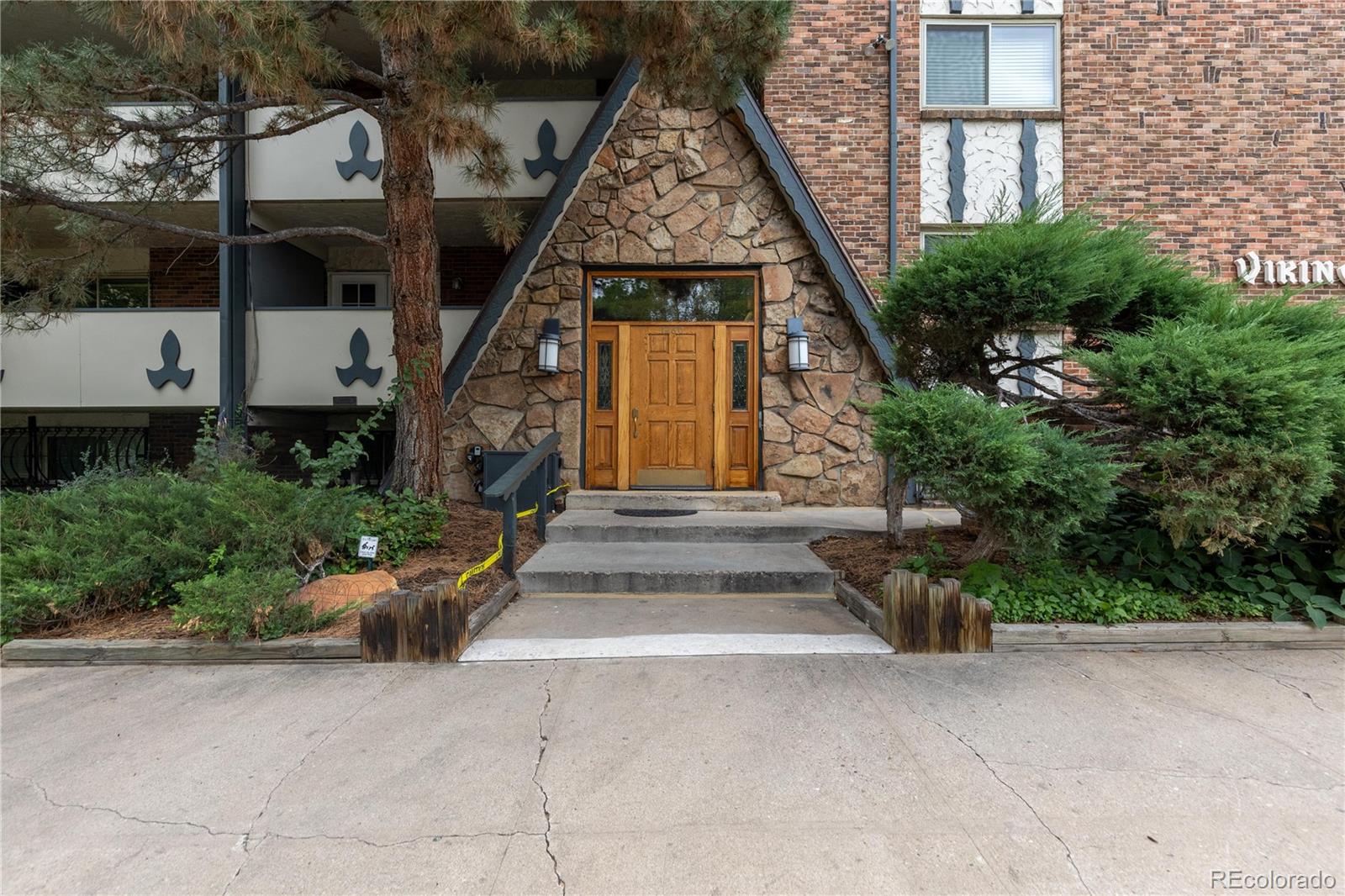MLS Image #16 for 1260  york street 208,denver, Colorado
