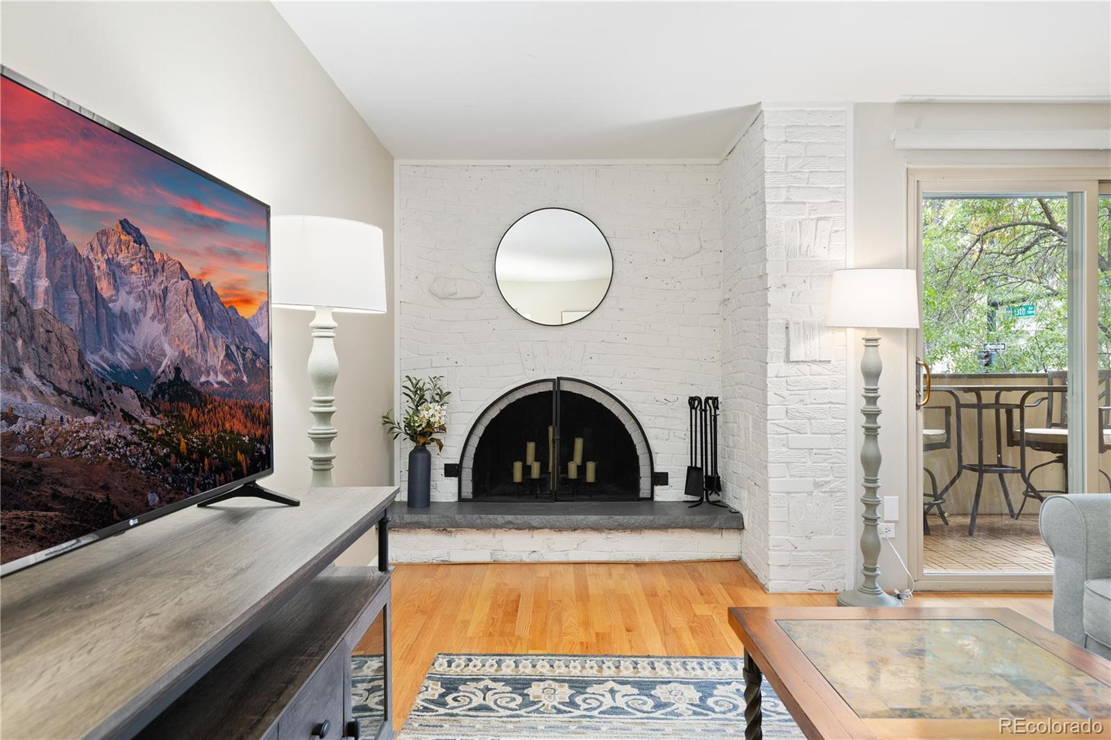 MLS Image #2 for 1260  york street 208,denver, Colorado
