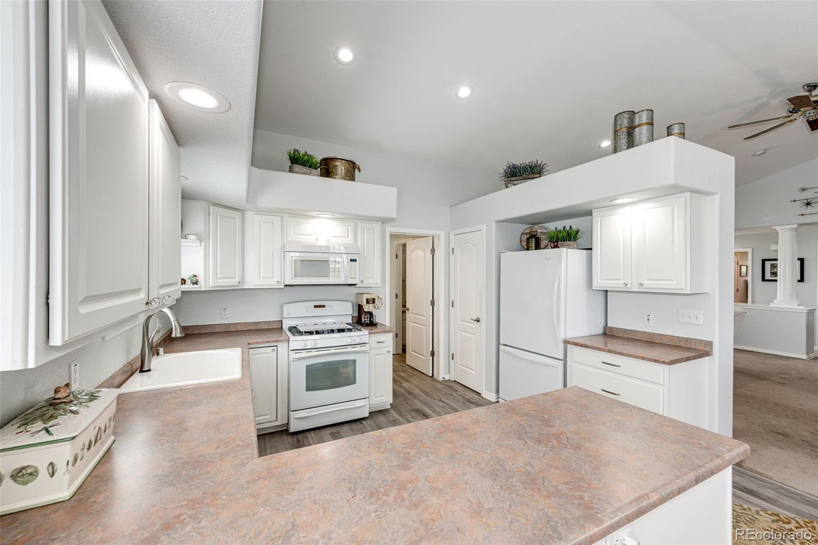 MLS Image #10 for 57469 e 42nd court,strasburg, Colorado