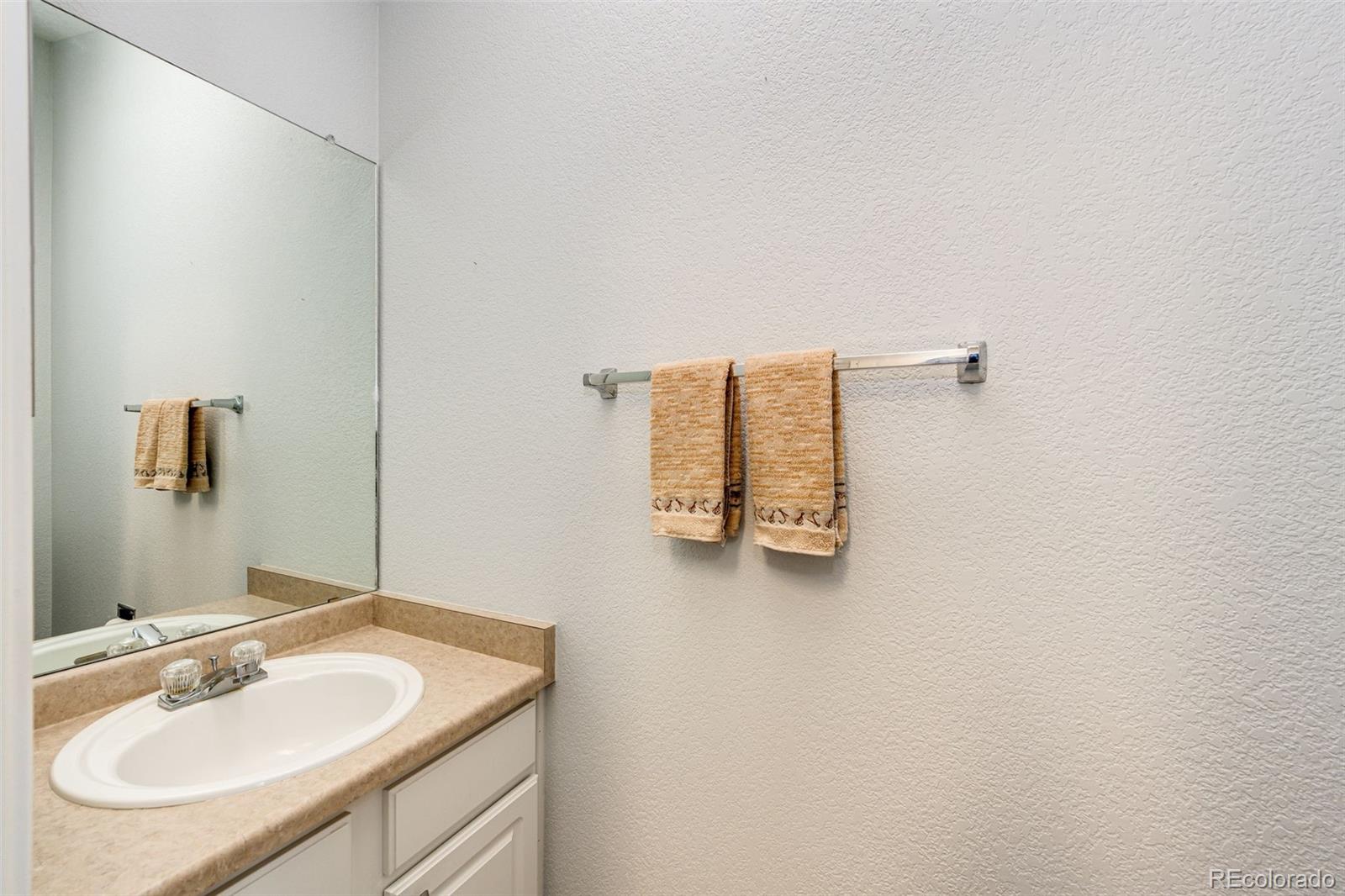 MLS Image #24 for 57469 e 42nd court,strasburg, Colorado