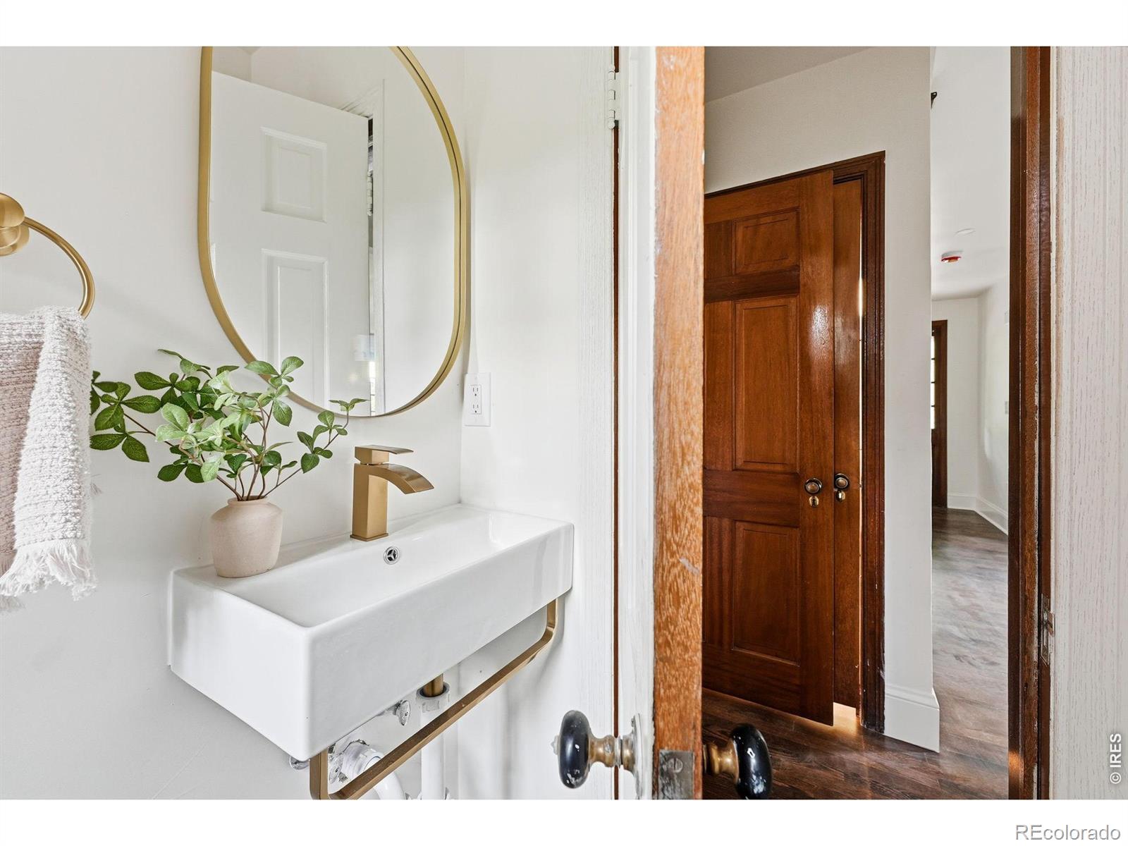 MLS Image #18 for 680  albion street,denver, Colorado