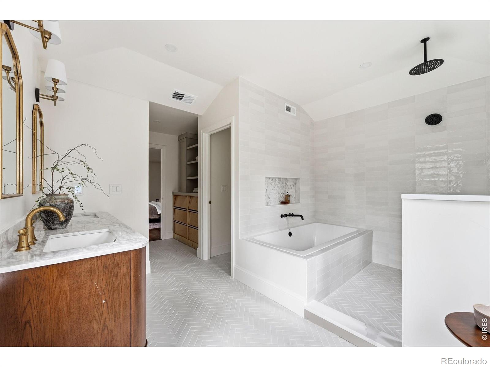 MLS Image #22 for 680  albion street,denver, Colorado