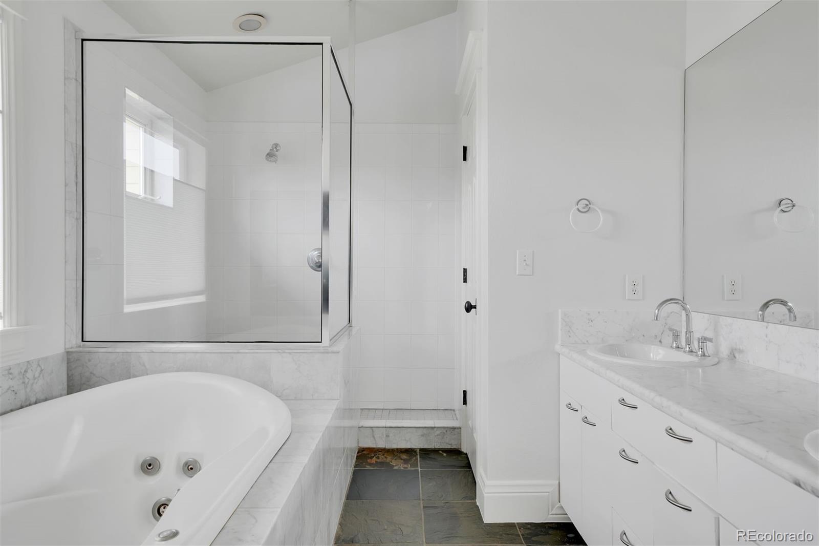 MLS Image #23 for 8351 e iowa drive,denver, Colorado